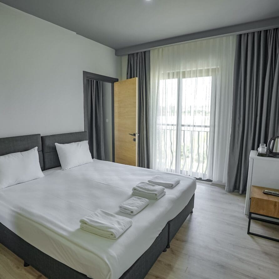 bedroom in family room kundu birpa hotel